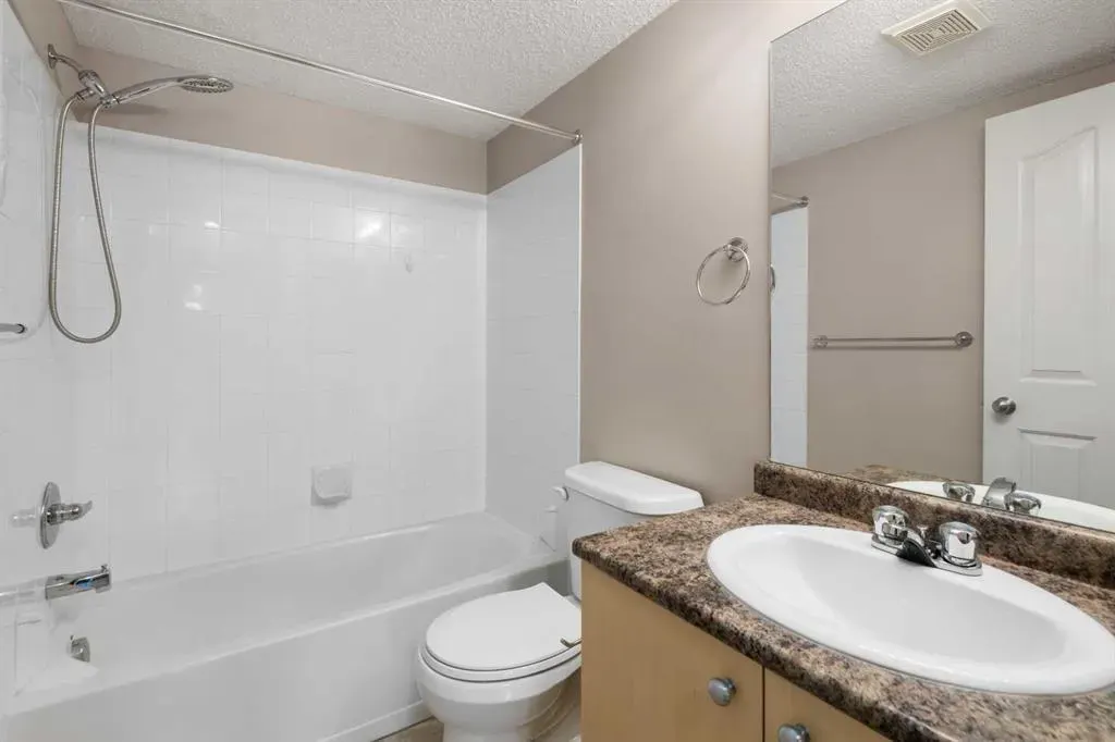 304 Mackenzie Way SW, #8225