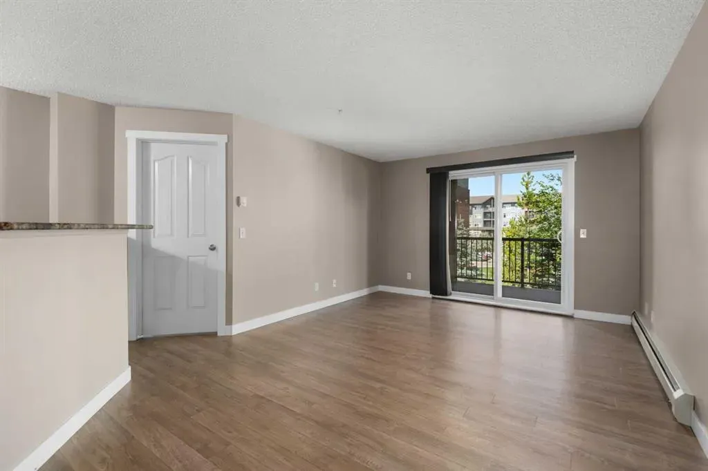304 Mackenzie Way SW, #8225