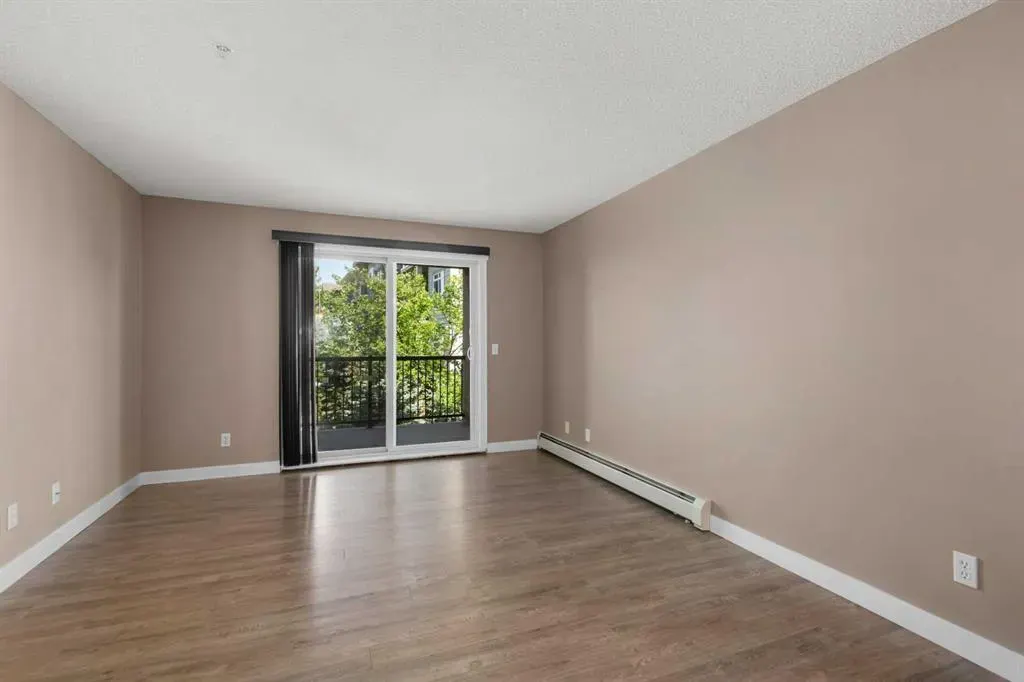 304 Mackenzie Way SW, #8225