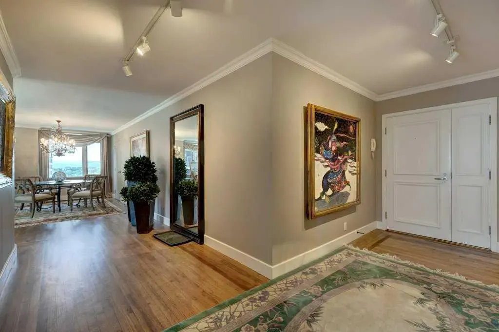 500 Eau Claire Avenue SW, #1102D