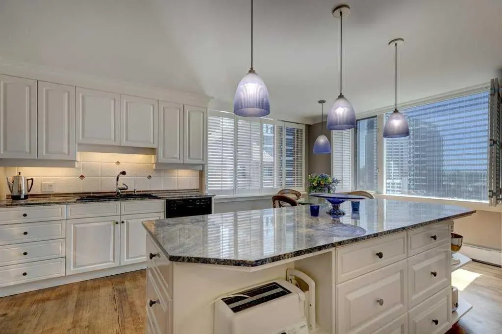 500 Eau Claire Avenue SW, #1102D