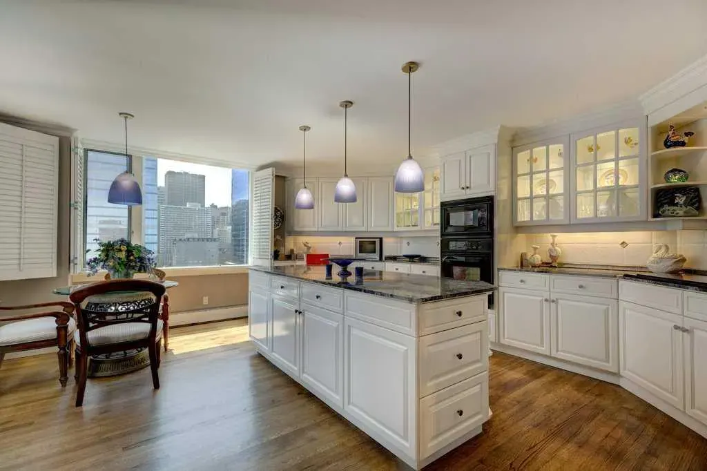 500 Eau Claire Avenue SW, #1102D