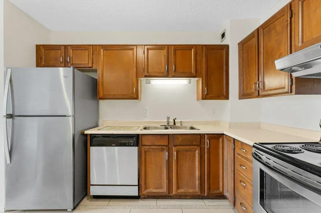 1202 13 Avenue SW, #402