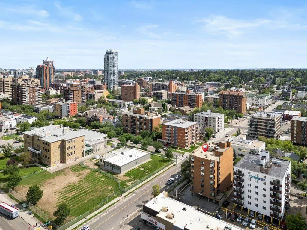 1202 13 Avenue SW, #402