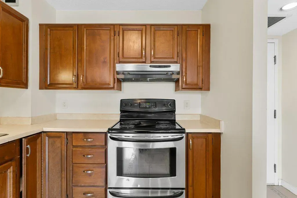 1202 13 Avenue SW, #402