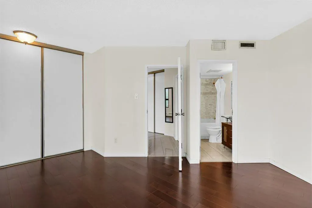 1202 13 Avenue SW, #402