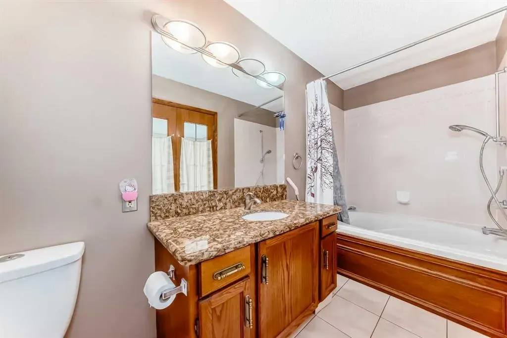 165 Shawinigan Drive SW