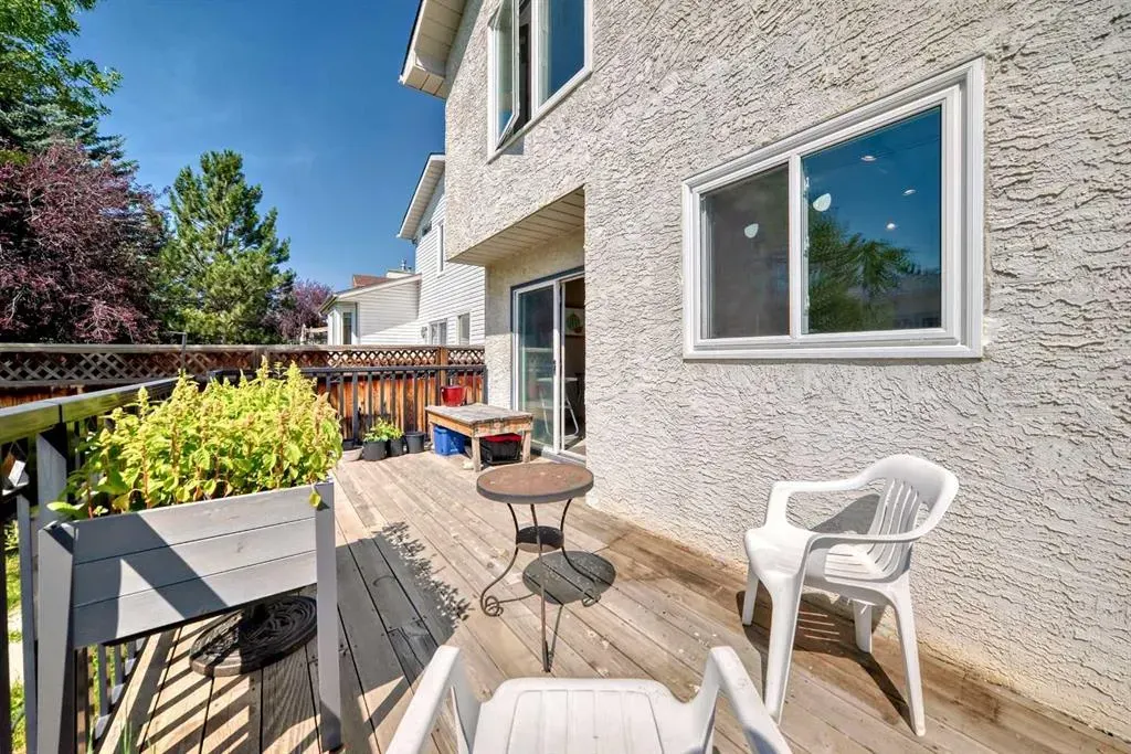 165 Shawinigan Drive SW