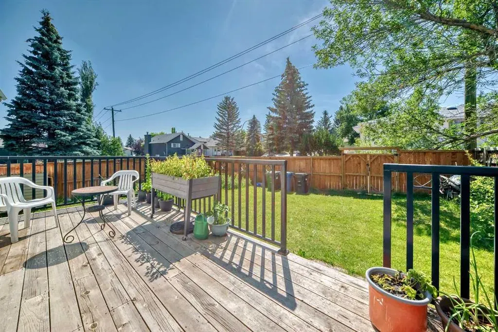 165 Shawinigan Drive SW