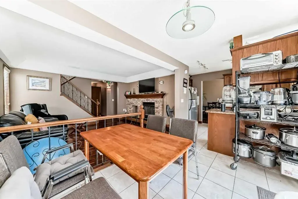 165 Shawinigan Drive SW