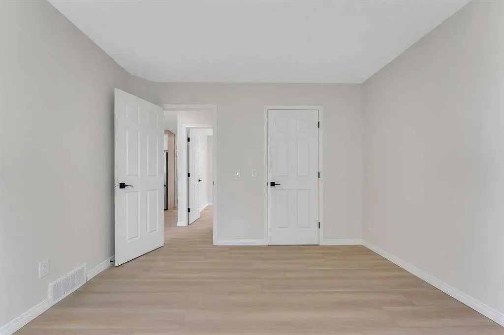 135 Hidden Way NW