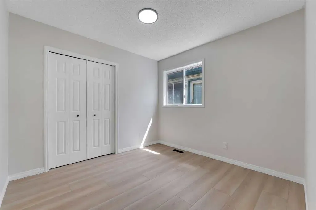 135 Hidden Way NW