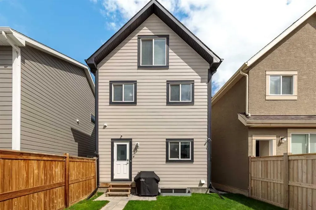 51 Masters Manor SE