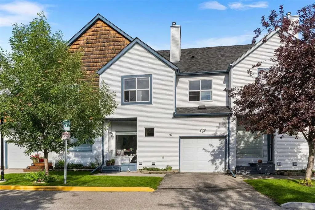 76 Bridlewood View SW