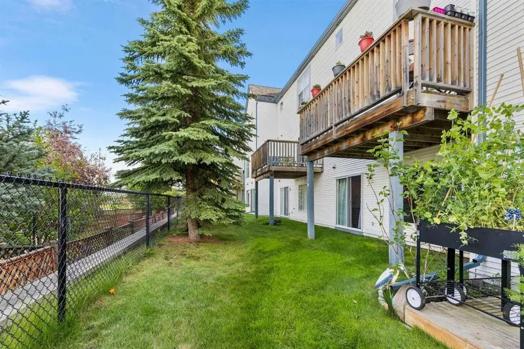 76 Bridlewood View SW