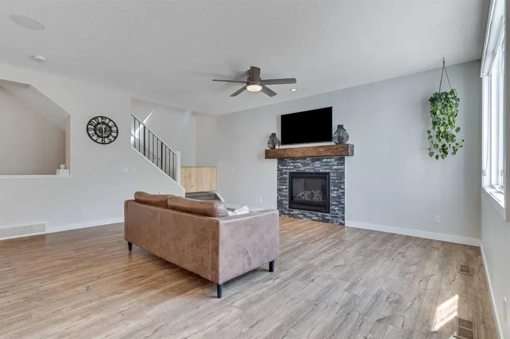 99 Legacy Glen Terrace SE
