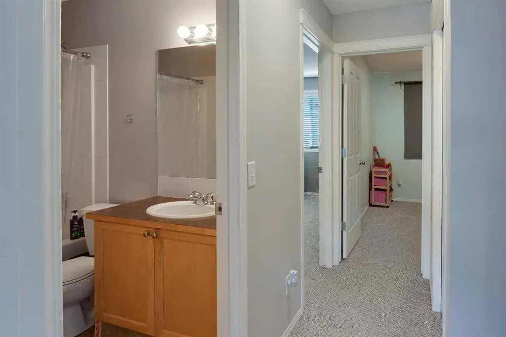 140 sagewood Boulevard SW, #1108