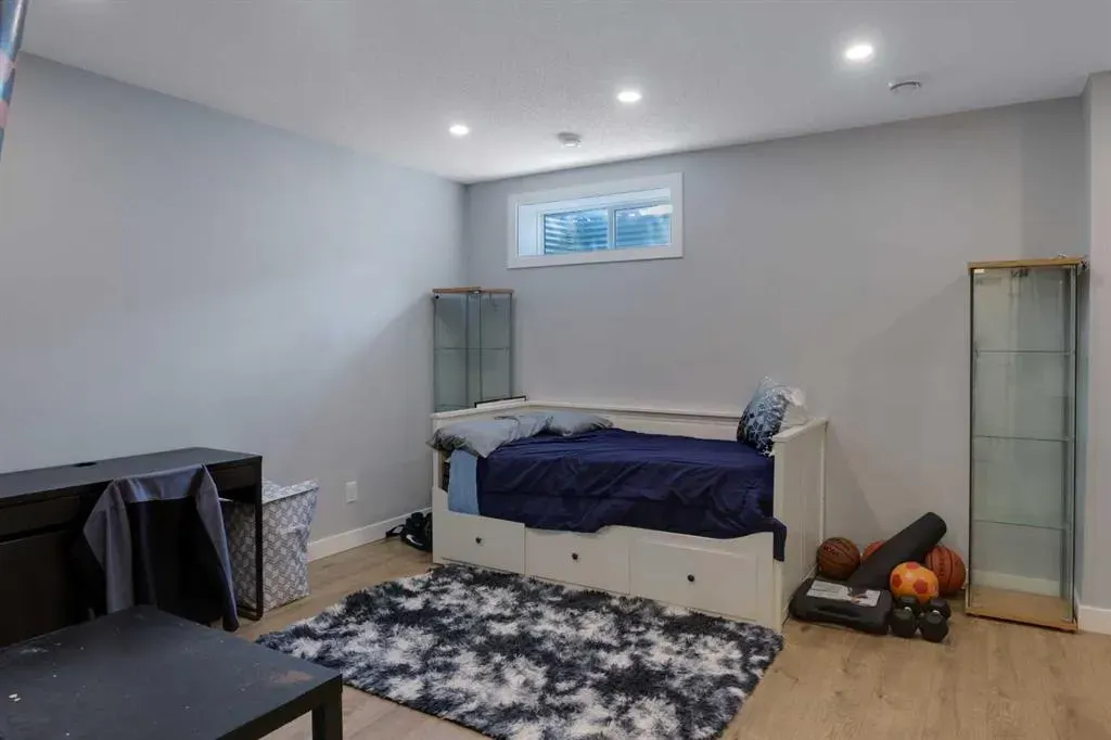 140 sagewood Boulevard SW, #1108
