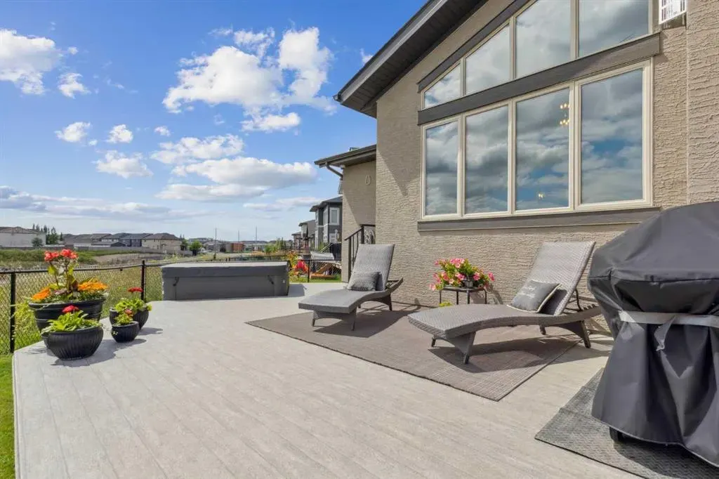 64 Walcrest View SE