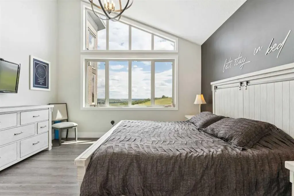 64 Walcrest View SE