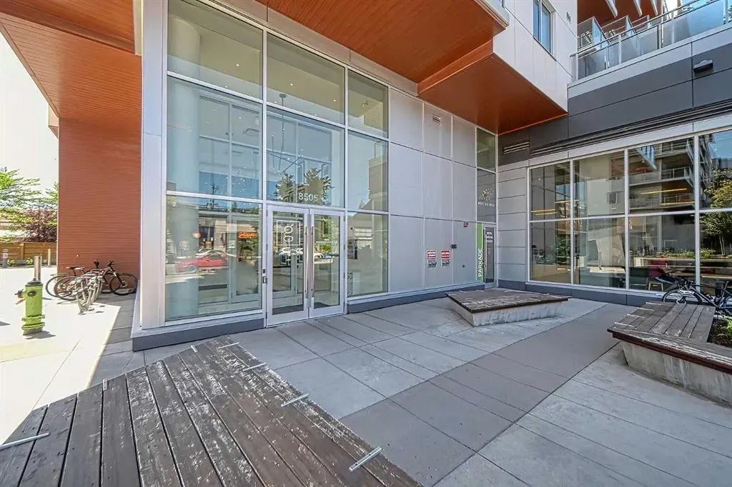8505 Broadcast Avenue SW, #605