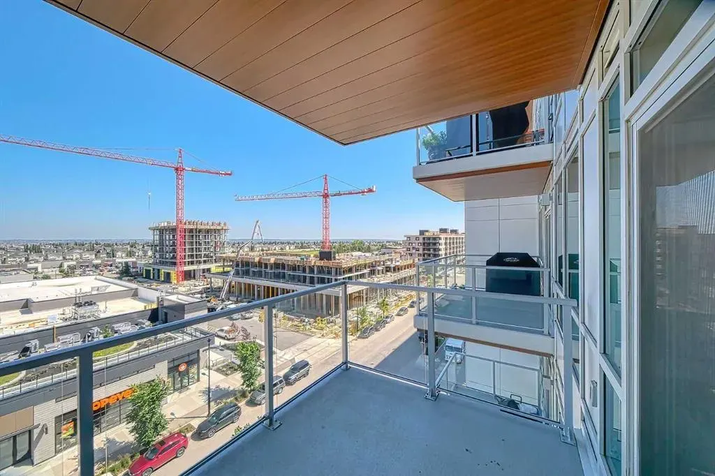 8505 Broadcast Avenue SW, #605