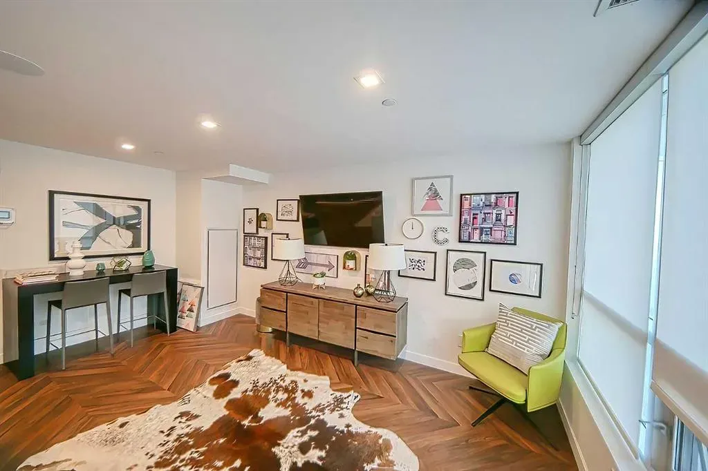 8505 Broadcast Avenue SW, #605