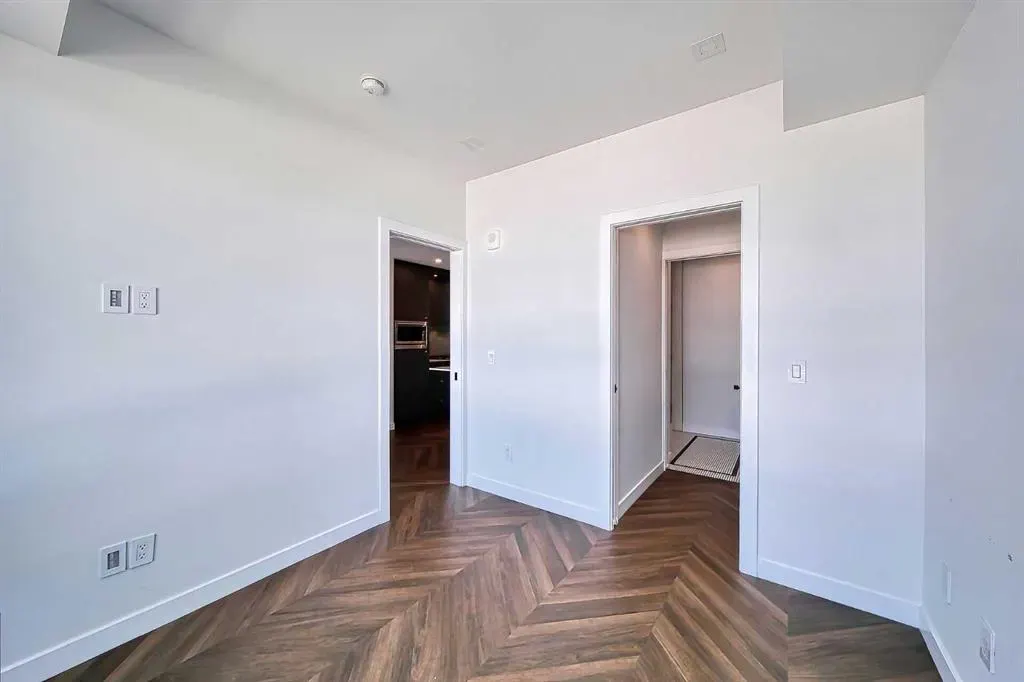 8505 Broadcast Avenue SW, #605