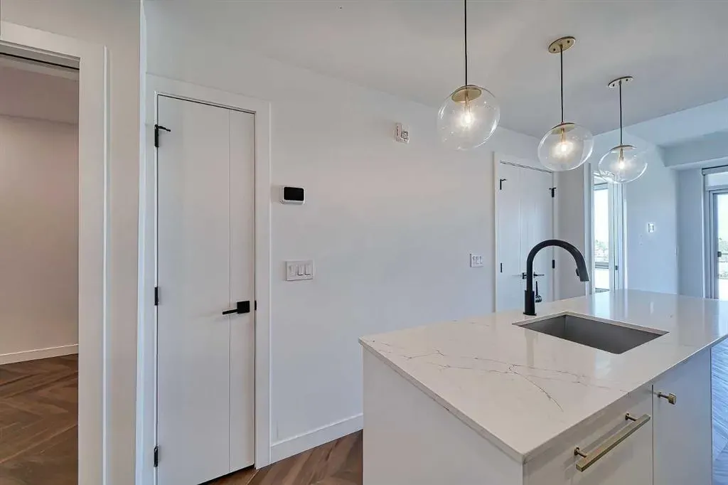 8505 Broadcast Avenue SW, #605