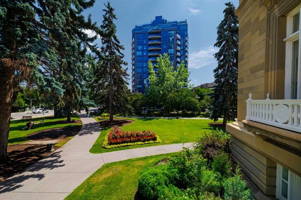 303 13 Avenue SW, #407