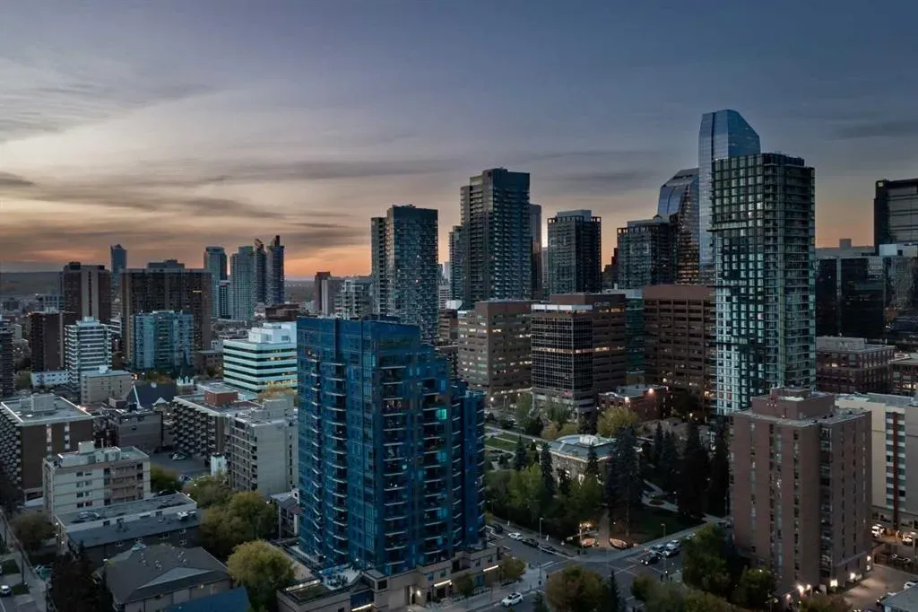 303 13 Avenue SW, #407