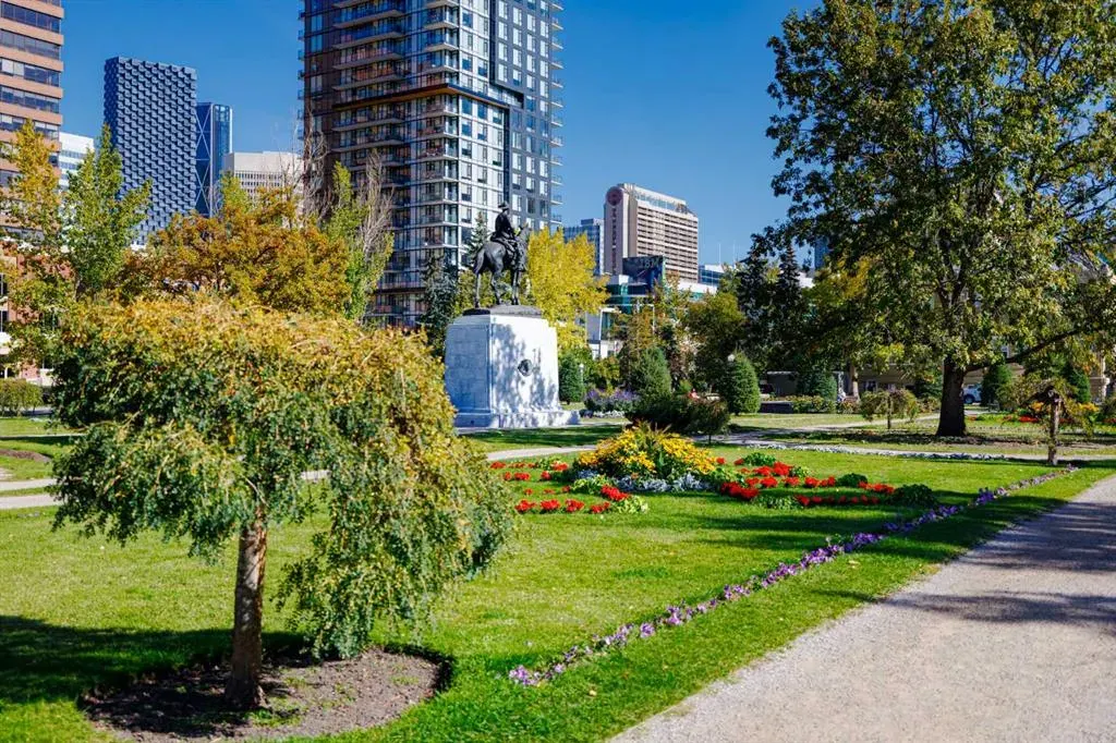 303 13 Avenue SW, #407