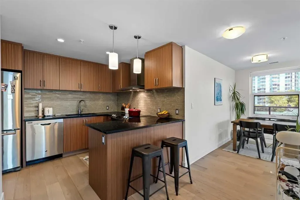 303 13 Avenue SW, #407