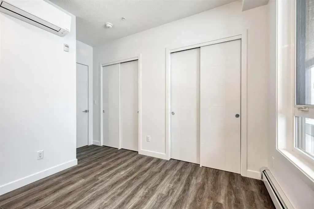 3932 University Avenue NW, #303