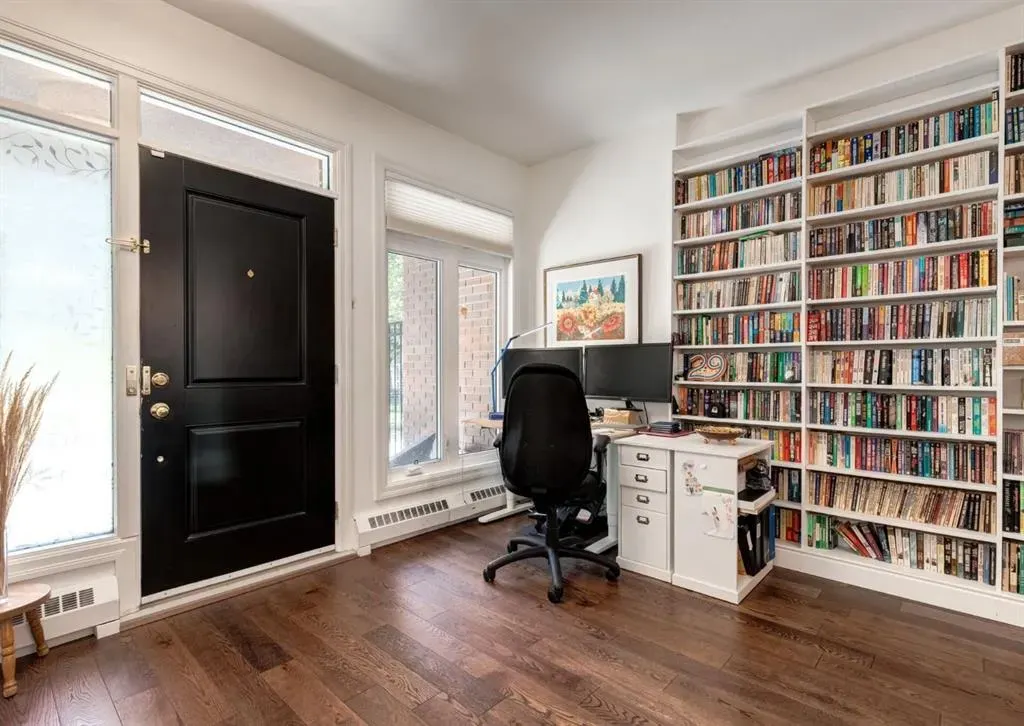 400 Eau Claire Avenue SW, #8103