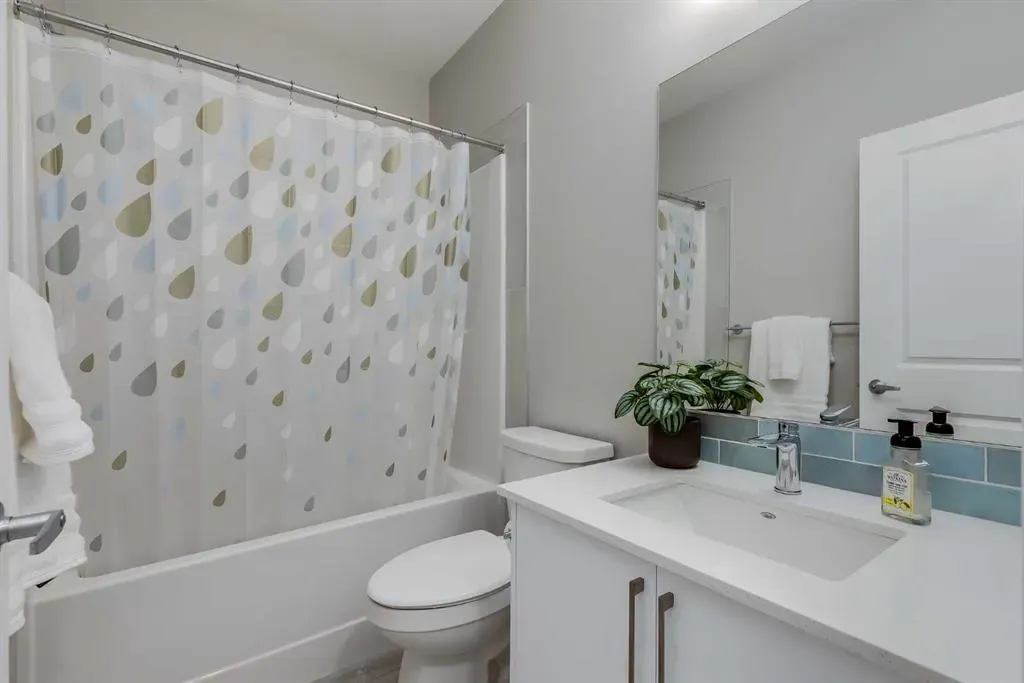 200 Magnolia Terrace SE