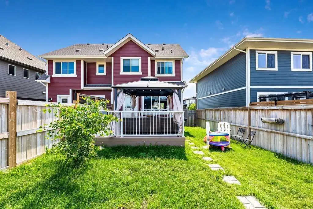 415 Mahogany Boulevard SE