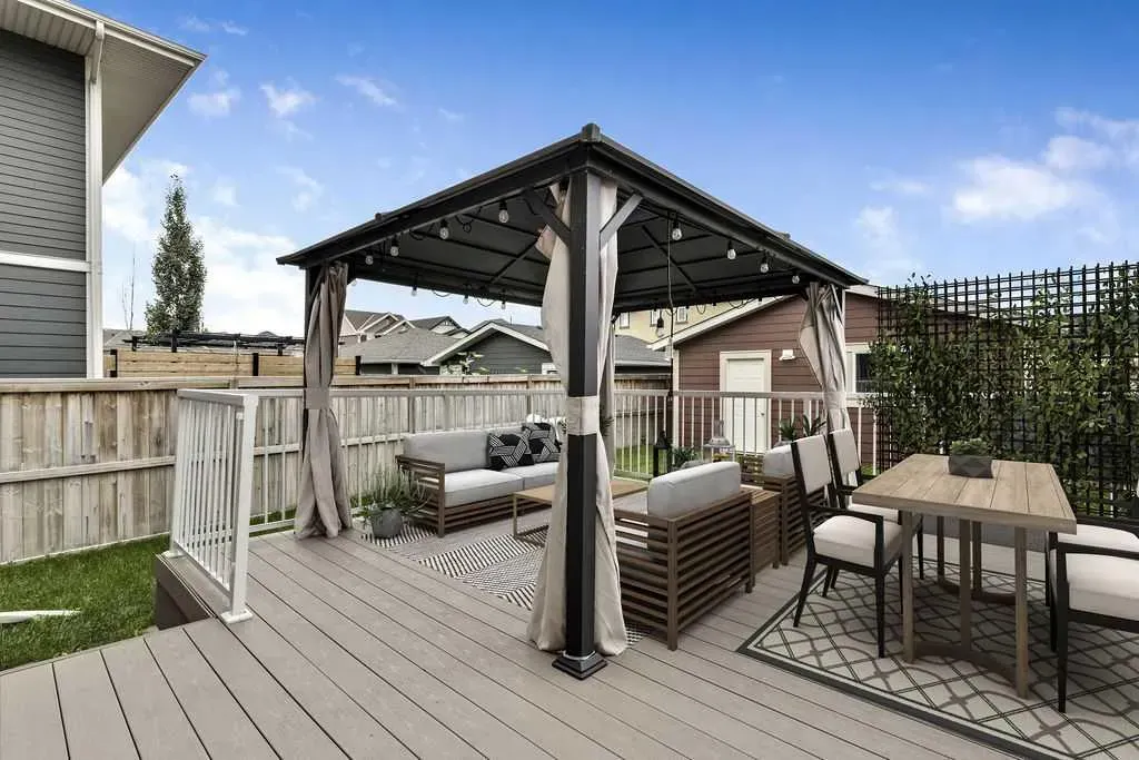 415 Mahogany Boulevard SE