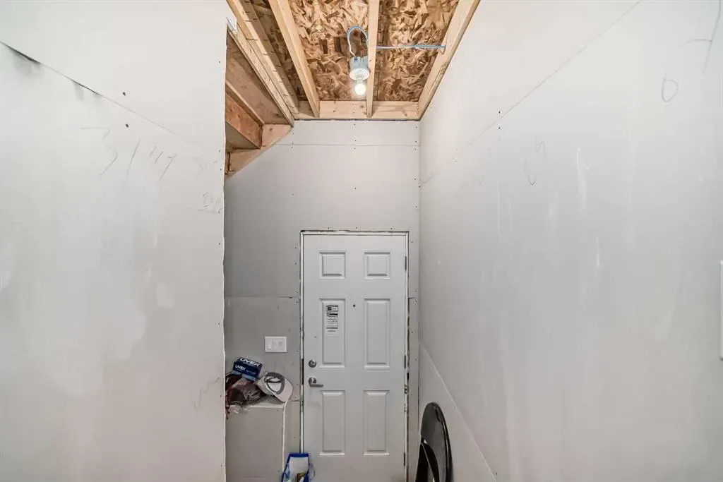 55 Carringwood Grove NW