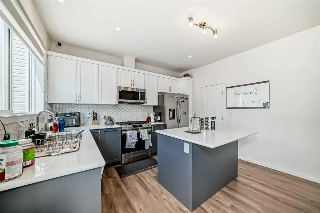 55 Carringwood Grove NW