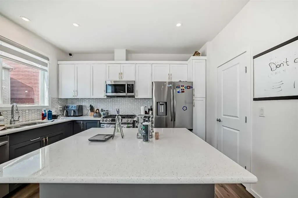 55 Carringwood Grove NW