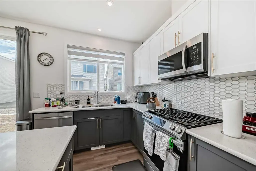 55 Carringwood Grove NW
