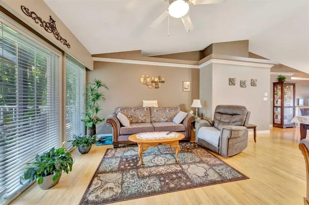 2115 52B Avenue, #12