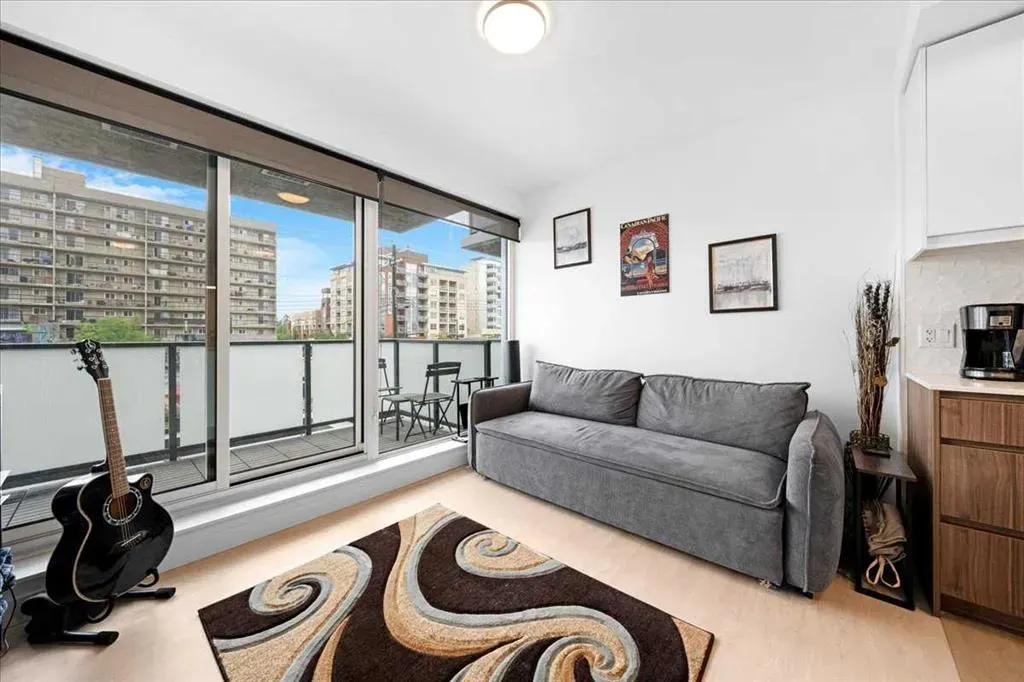 327 9A Street NW, #310