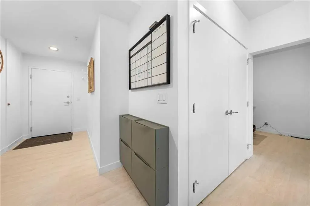 327 9A Street NW, #310