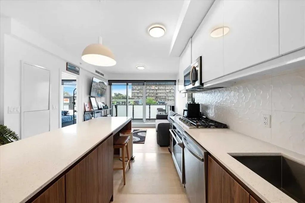 327 9A Street NW, #310