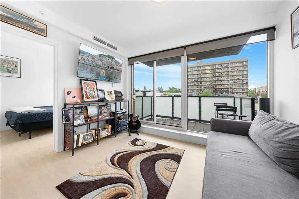 327 9A Street NW, #310