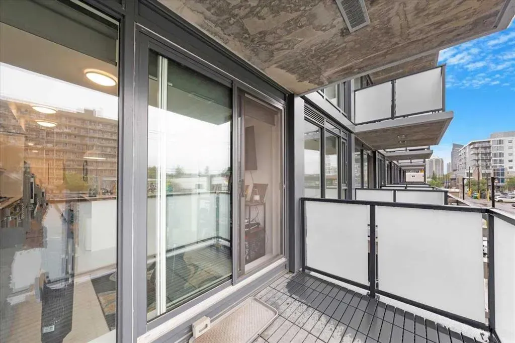 327 9A Street NW, #310