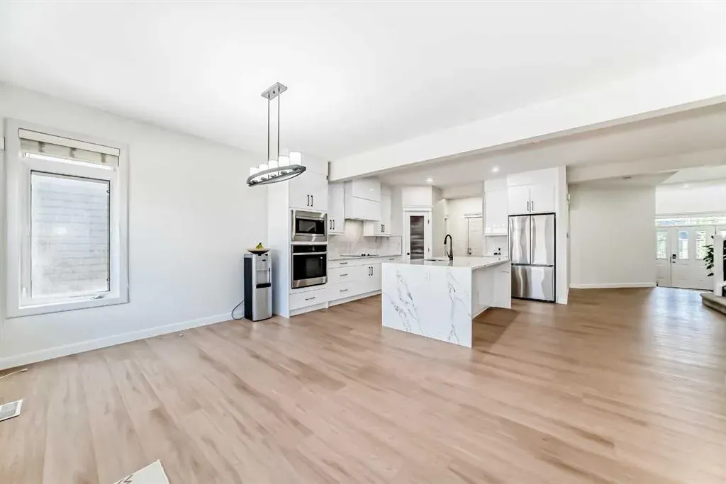 314 Evanston Drive NW