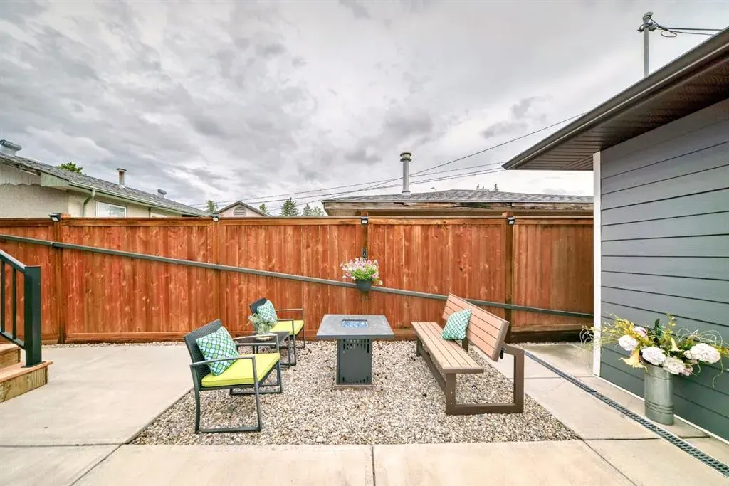 4654 84 Street NW